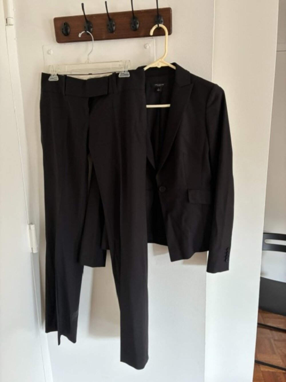 Anne Taylor - Women's Pants Suit (size 0)